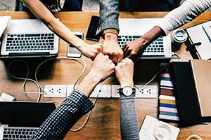 让中小企业享受到实实在在的政府采购支持政策