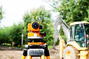 非采购人的工作人员作为采购人代表能进行资格审查吗