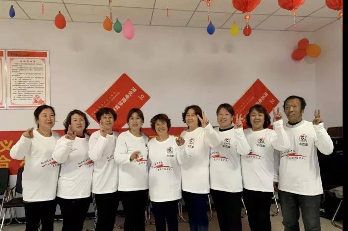 打赢扶贫攻坚战｜看中招国际扶贫干部如何让昔日贫困县脱胎换骨